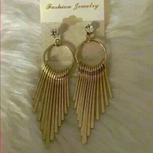 Gold and cubic zirconium earrings